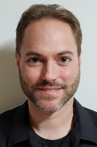 Derek Myers Headshot 